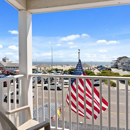 Water Views - Private Balcony - The Americana Hampton Extérieur photo