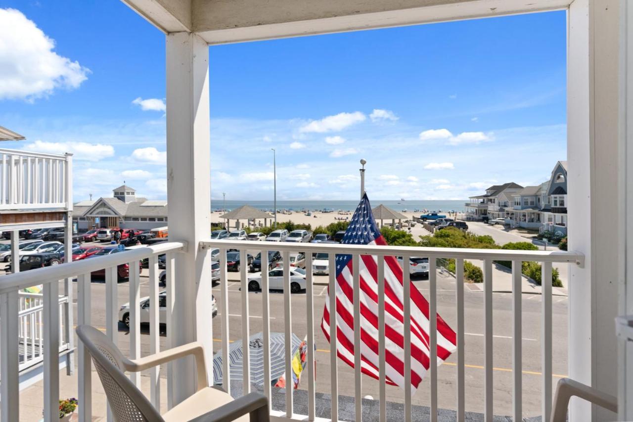 Water Views - Private Balcony - The Americana Hampton Extérieur photo