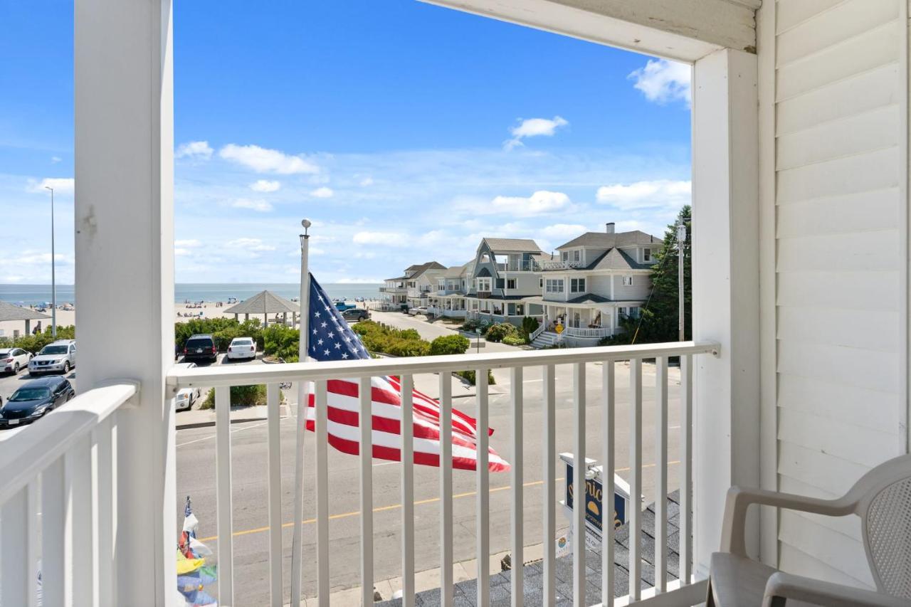 Water Views - Private Balcony - The Americana Hampton Extérieur photo